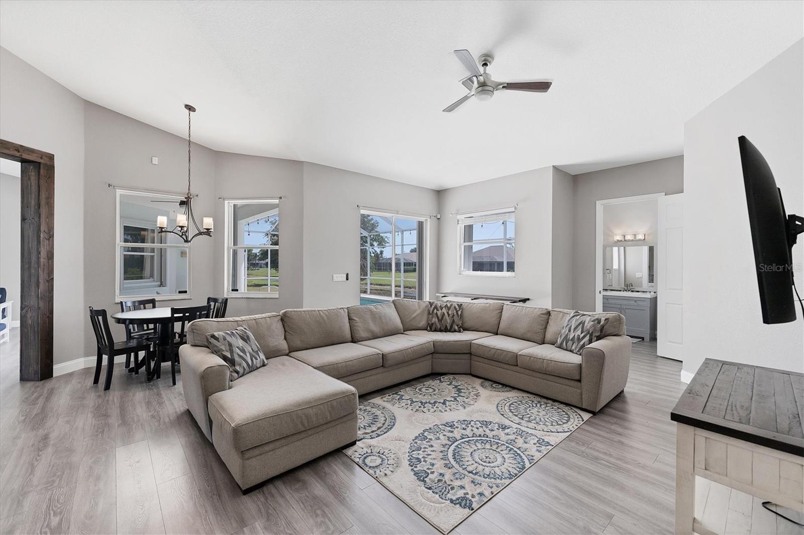 39 FAIRWAY RD, ROTONDA WEST, FL, 33947