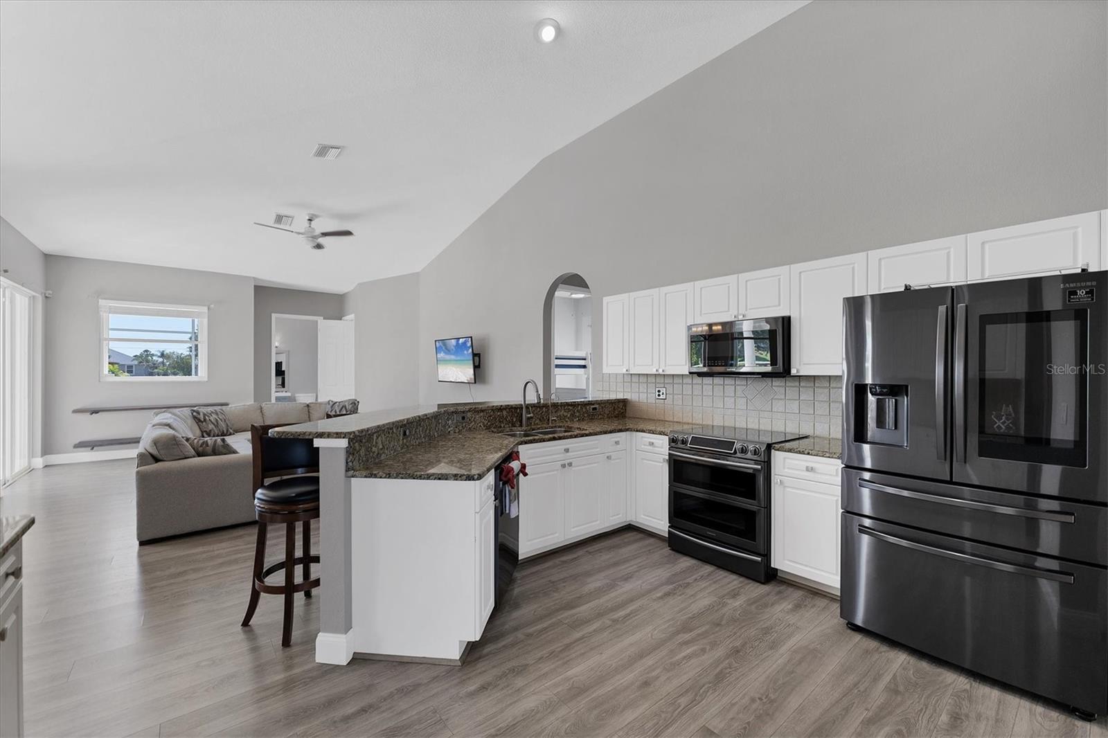 39 FAIRWAY RD, ROTONDA WEST, FL, 33947