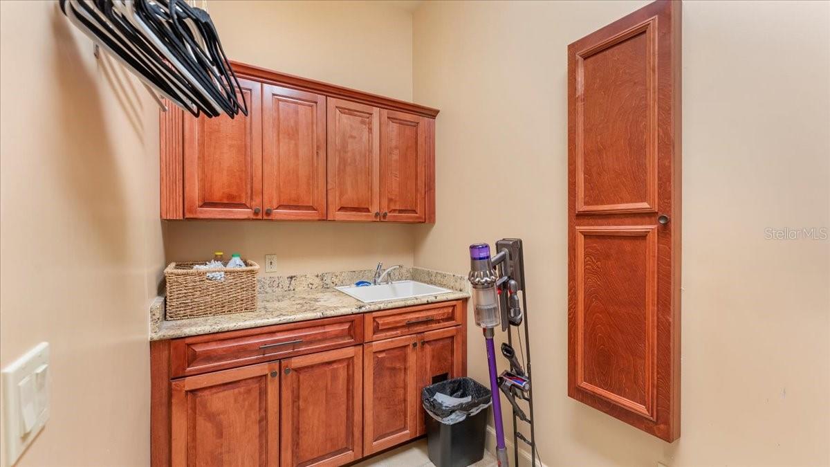 2120 N INDIAN RIVER DR N, COCOA, FL, 32922