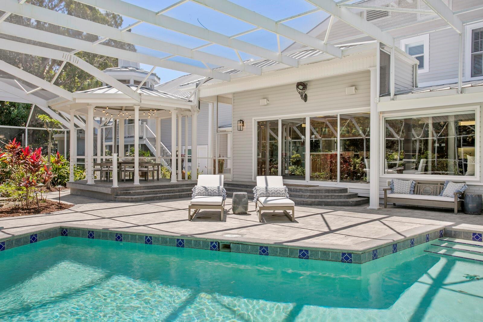 TB8374458 Property Photo