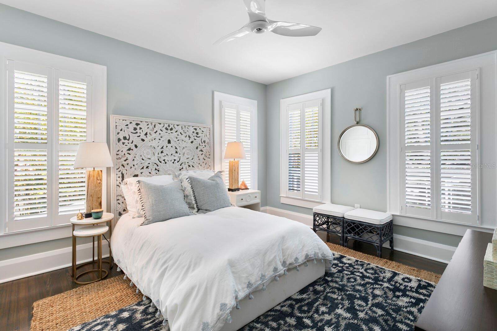 TB8374458 Property Photo