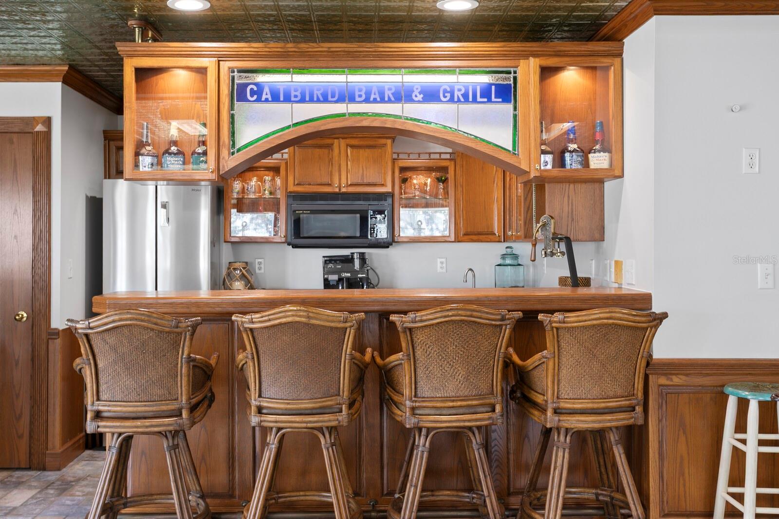 TB8374458 Property Photo