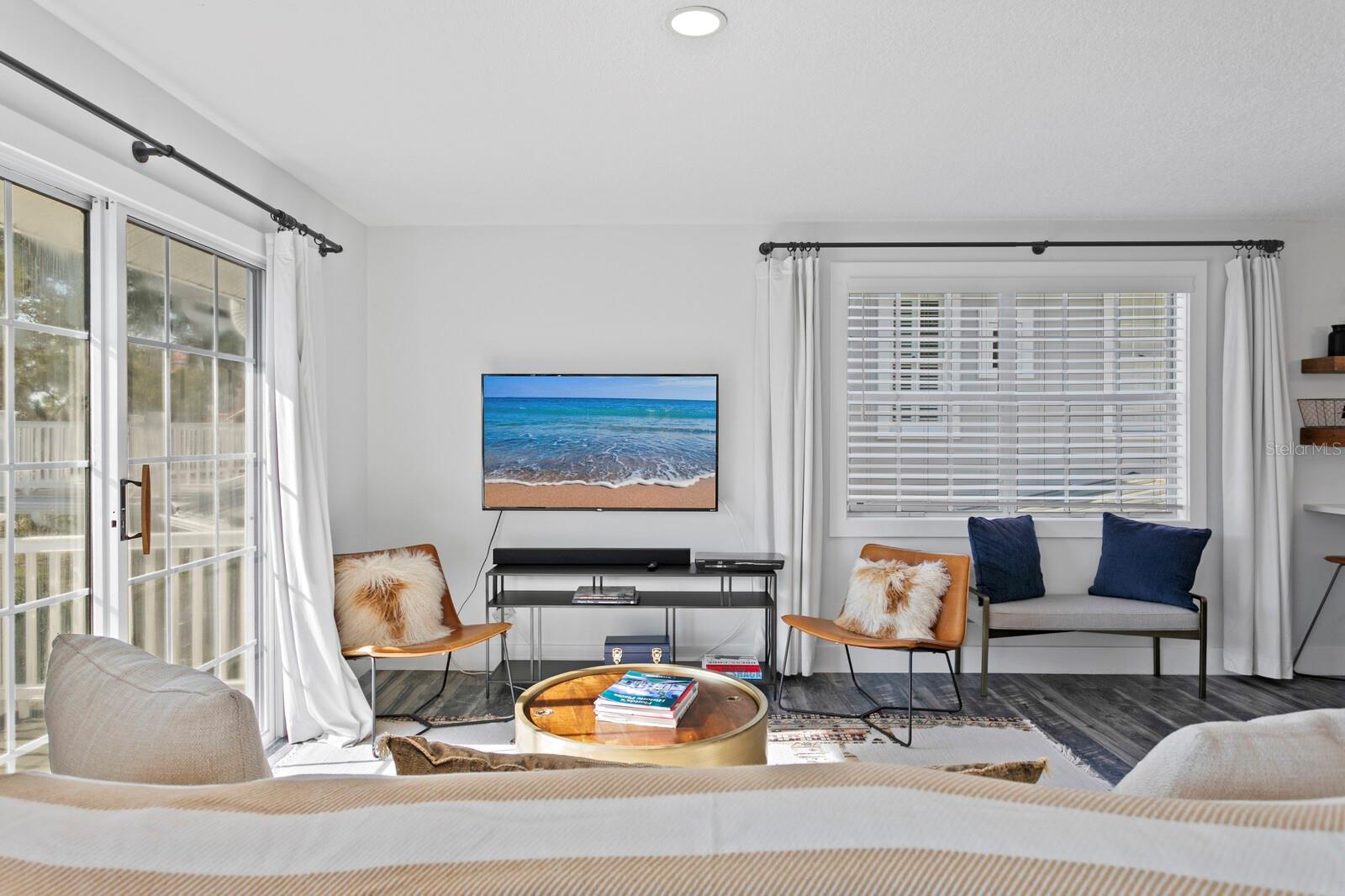 TB8374458 Property Photo