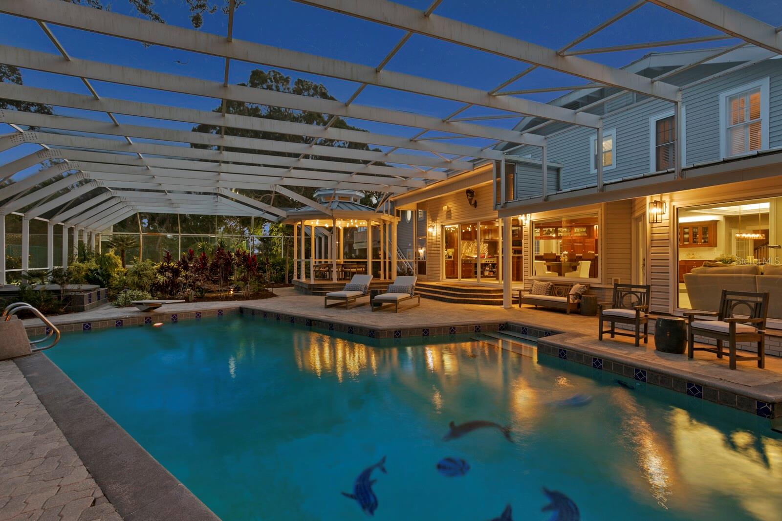 TB8374458 Property Photo