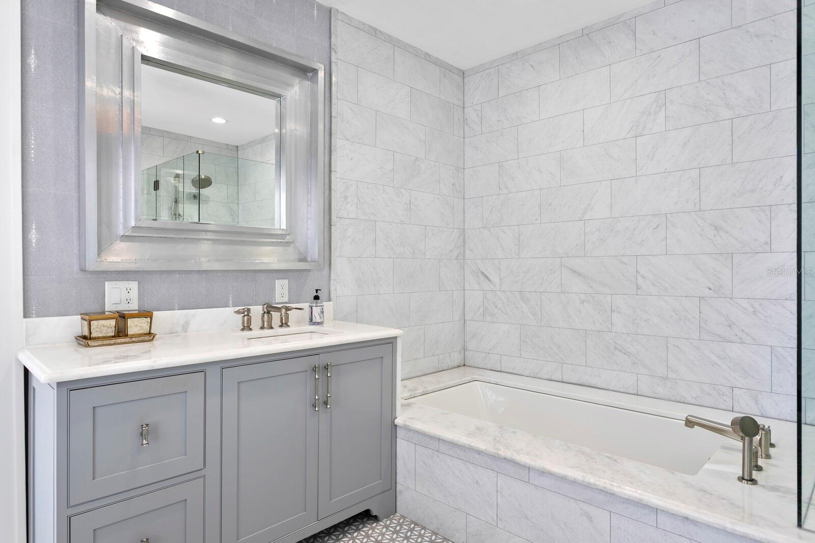 TB8374458 Property Photo