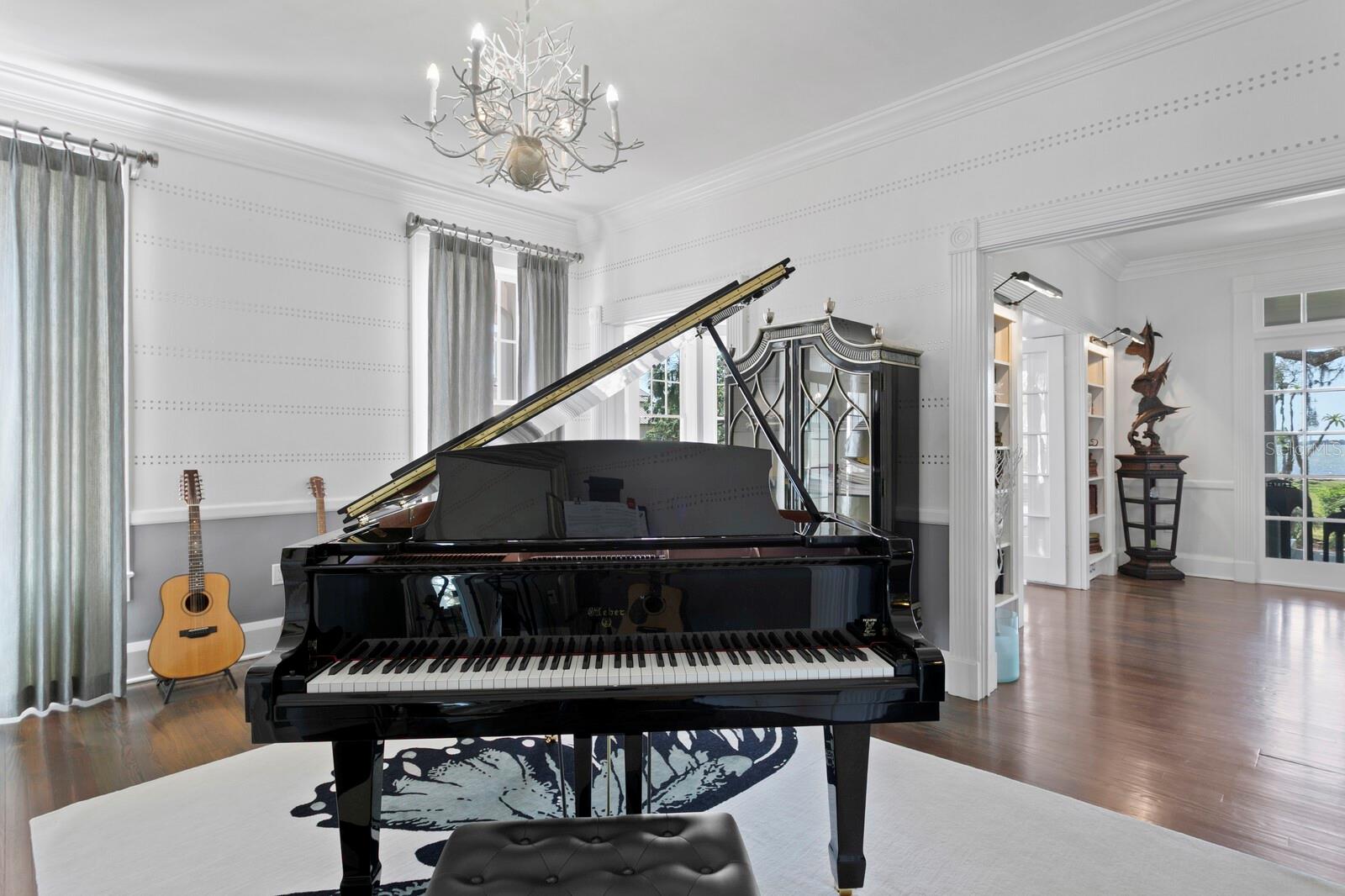 TB8374458 Property Photo