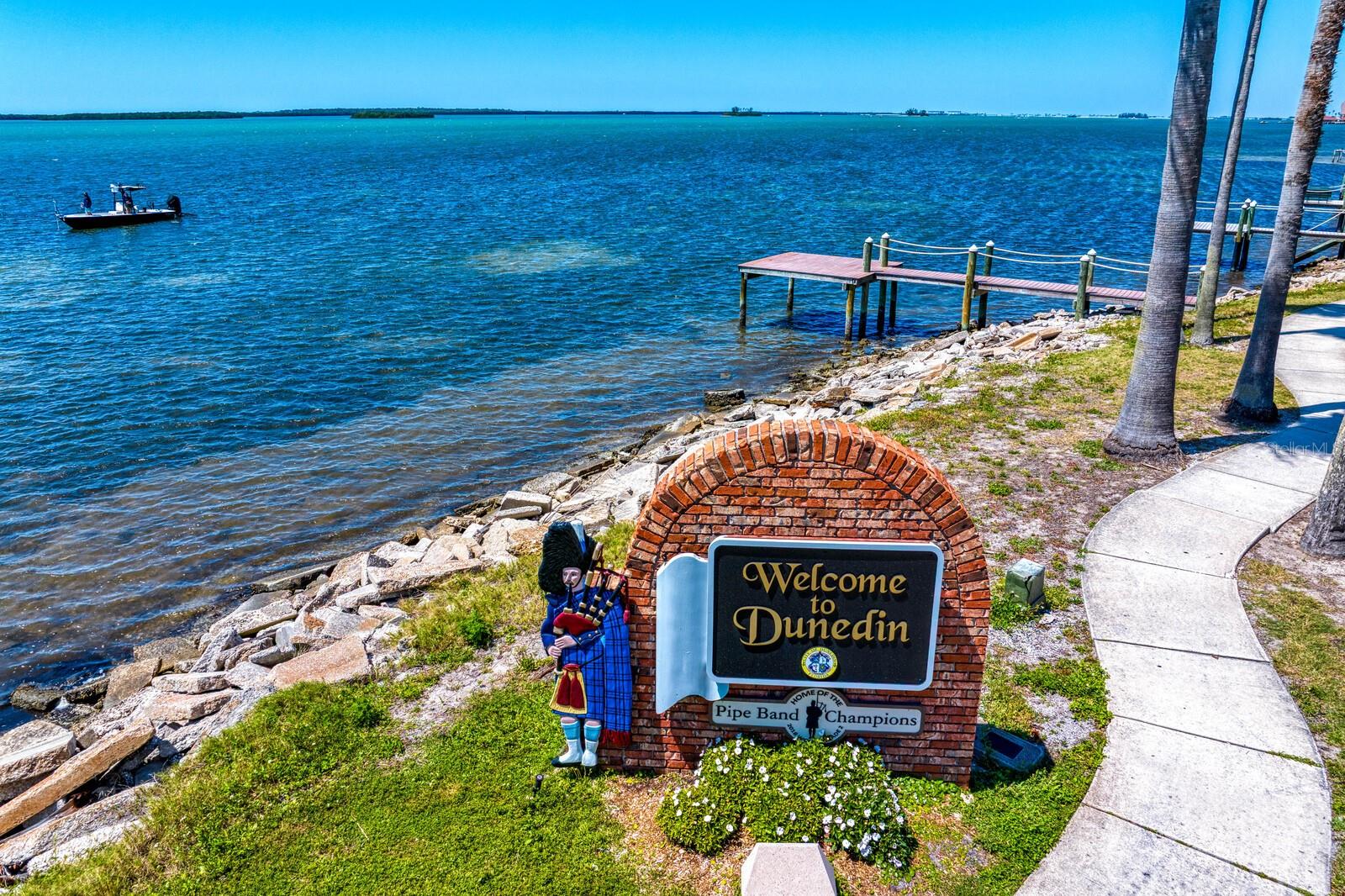 TB8374458 Property Photo