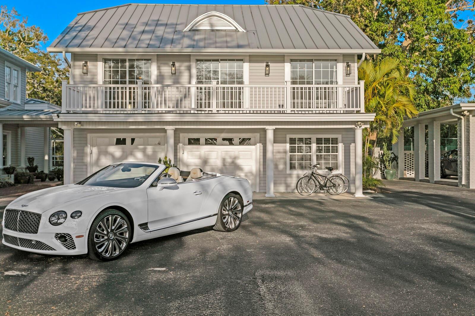 TB8374458 Property Photo