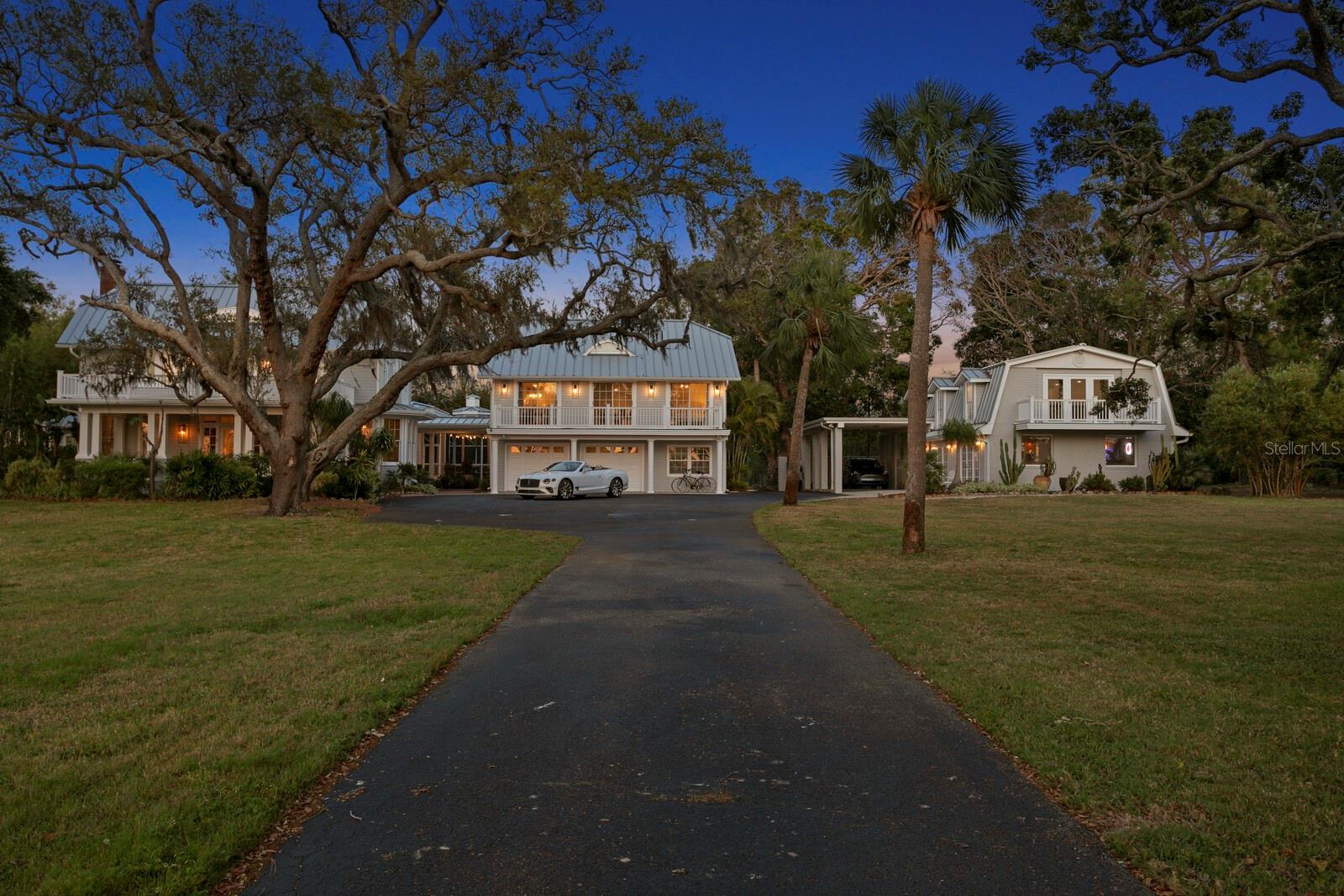 TB8374458 Property Photo