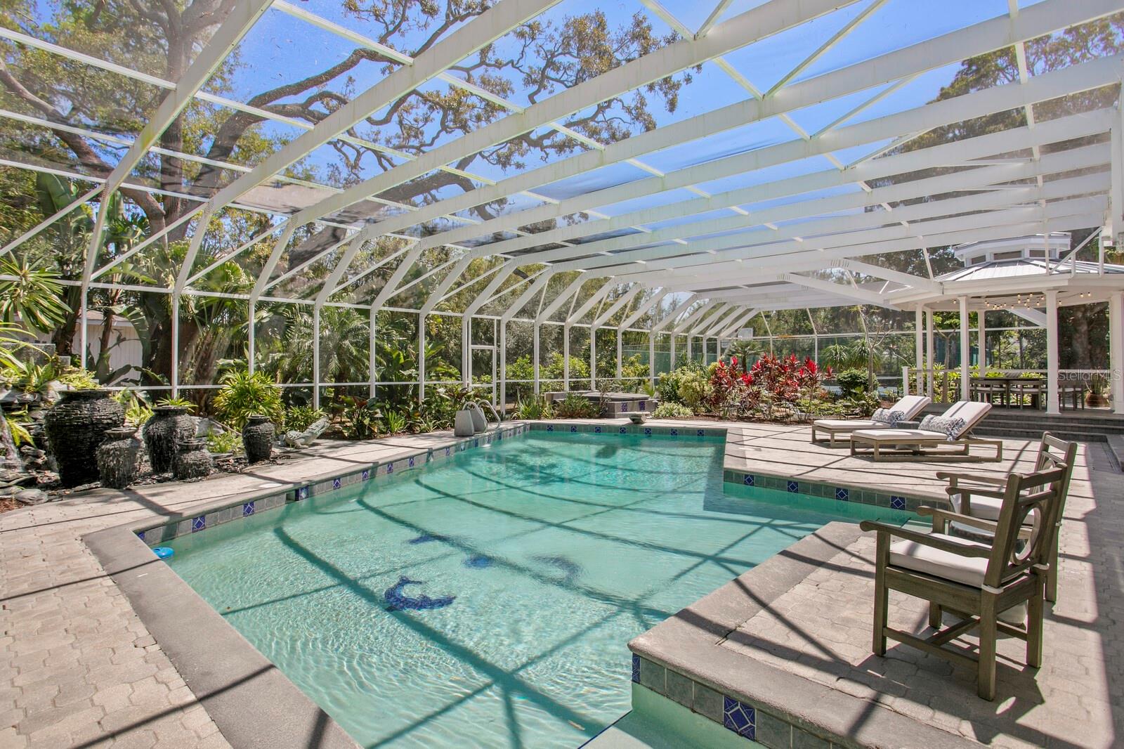 TB8374458 Property Photo