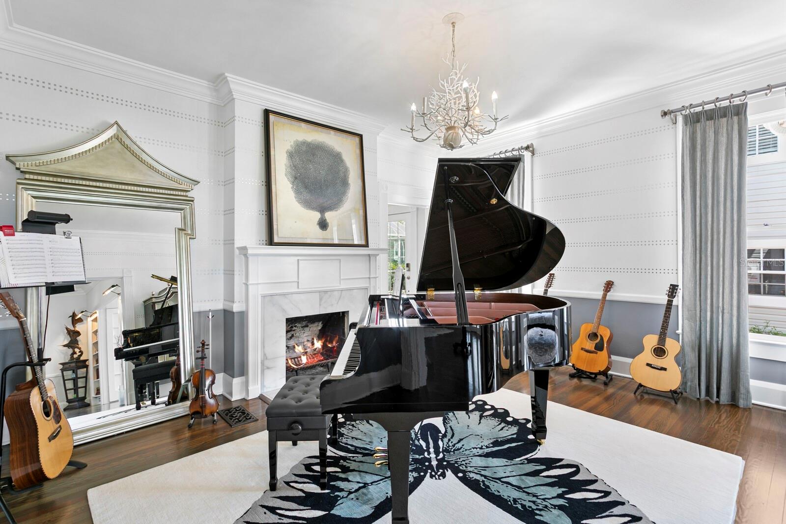 TB8374458 Property Photo