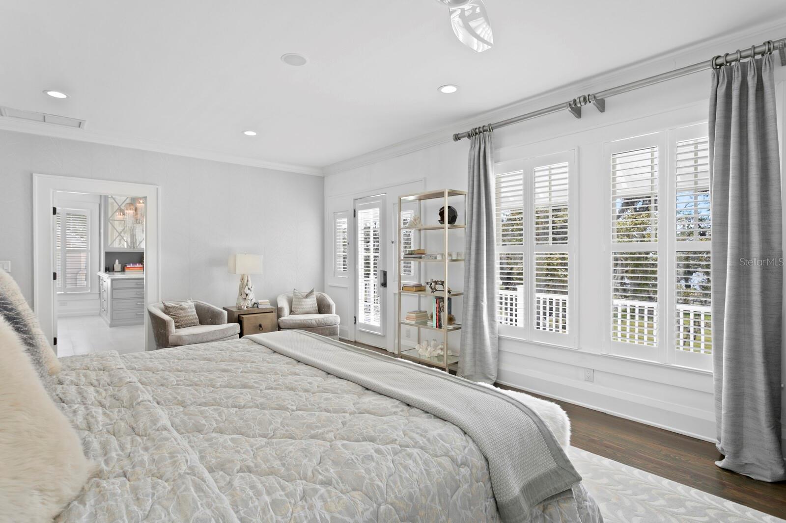 TB8374458 Property Photo