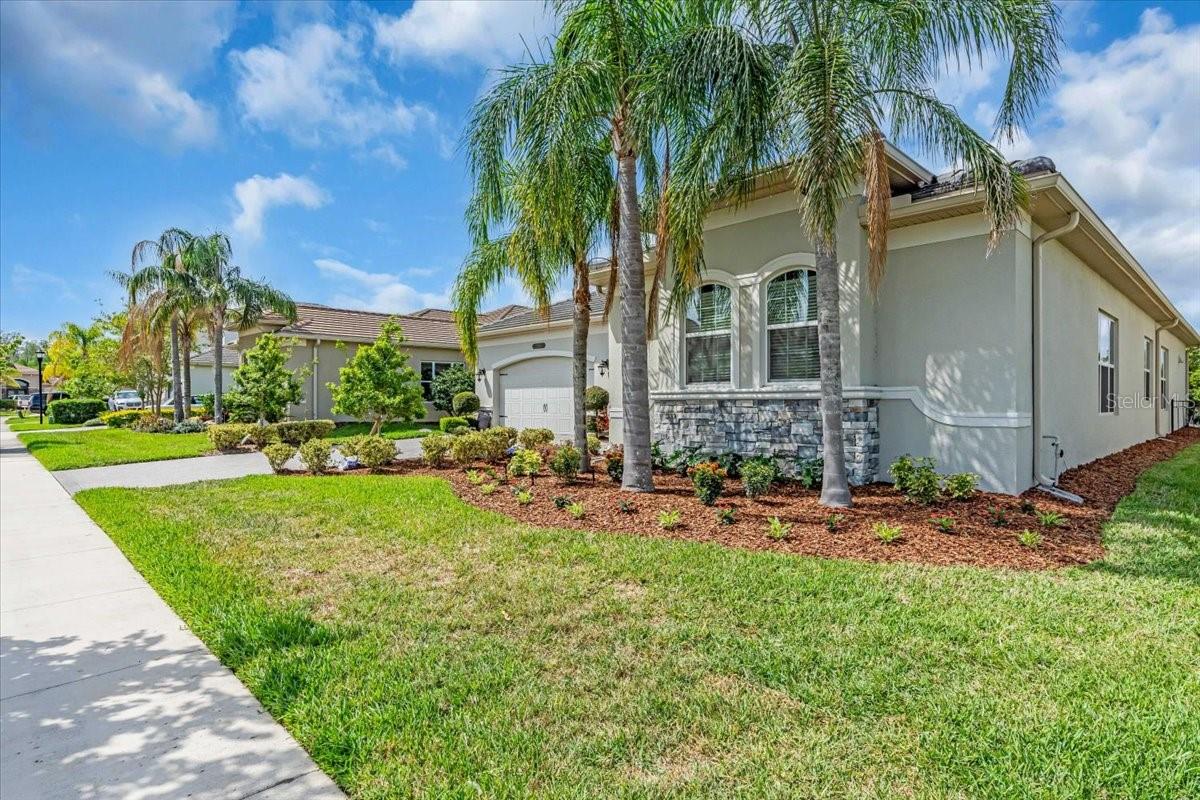 2165 HOLLOW FOREST CT, WESLEY CHAPEL, FL, 33543