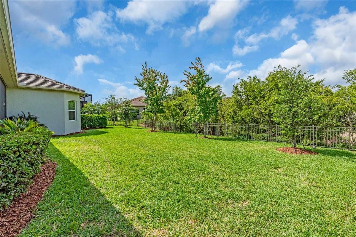 2165 HOLLOW FOREST CT, WESLEY CHAPEL, FL, 33543