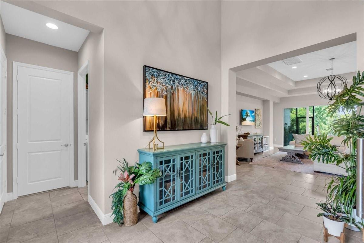 2165 HOLLOW FOREST CT, WESLEY CHAPEL, FL, 33543