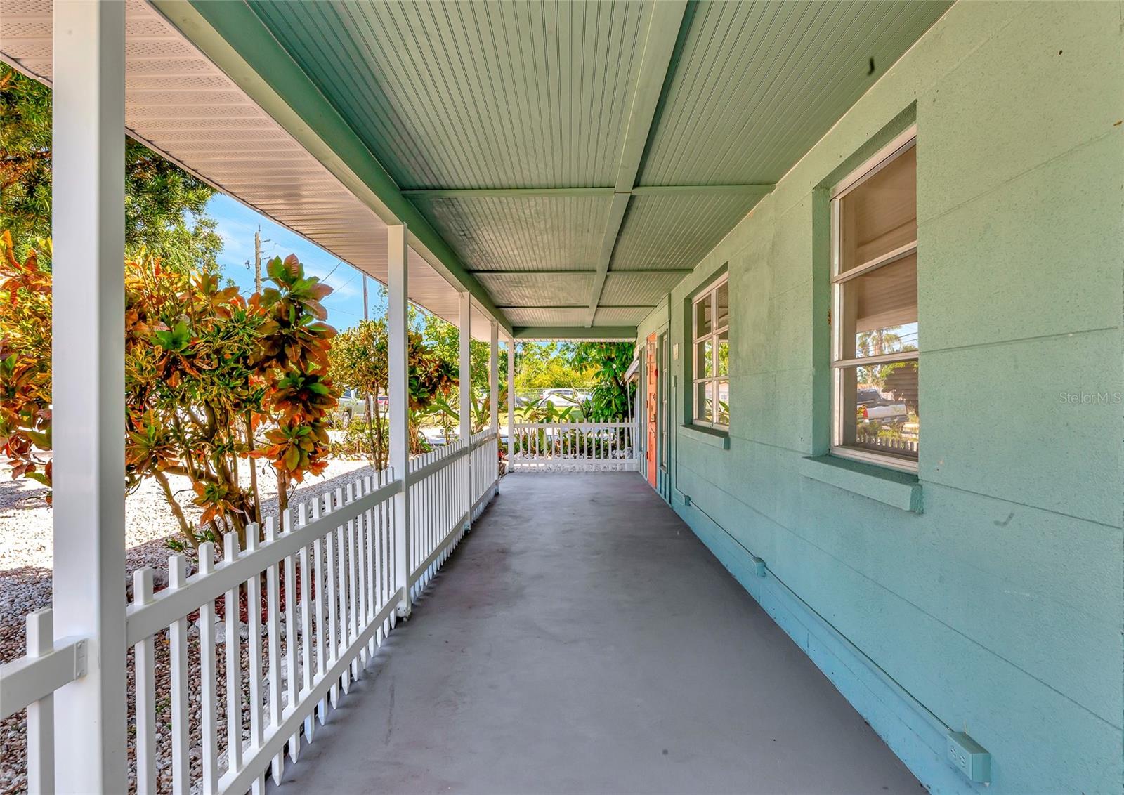 4105 ROCKEFELLER AVE, SARASOTA, FL, 34231