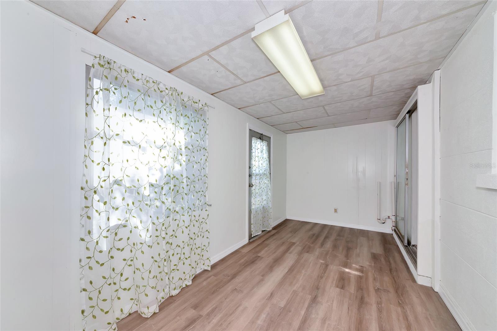 4105 ROCKEFELLER AVE, SARASOTA, FL, 34231