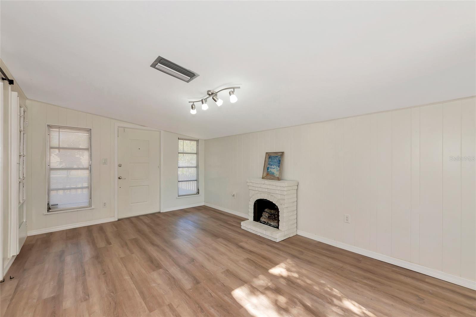 4105 ROCKEFELLER AVE, SARASOTA, FL, 34231