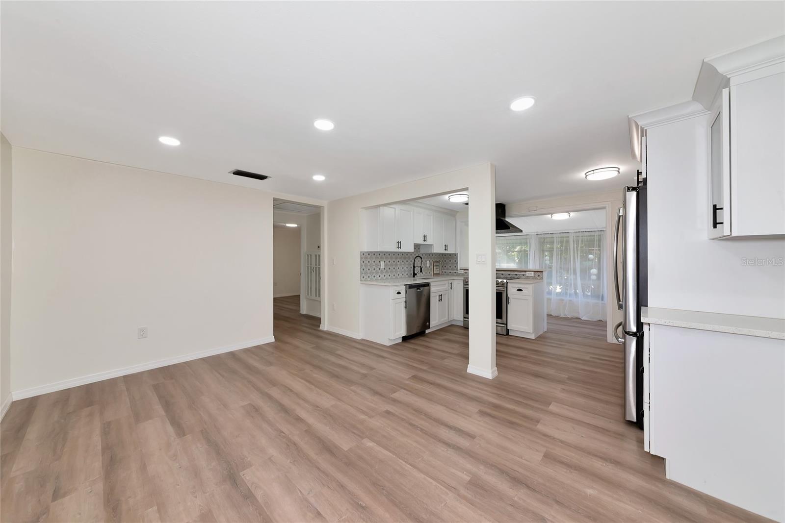 4105 ROCKEFELLER AVE, SARASOTA, FL, 34231