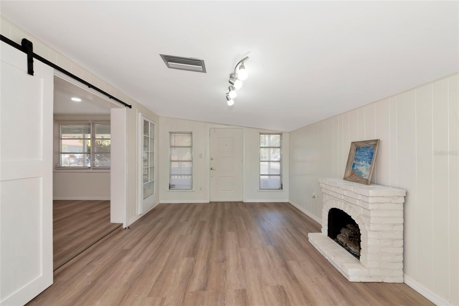 4105 ROCKEFELLER AVE, SARASOTA, FL, 34231