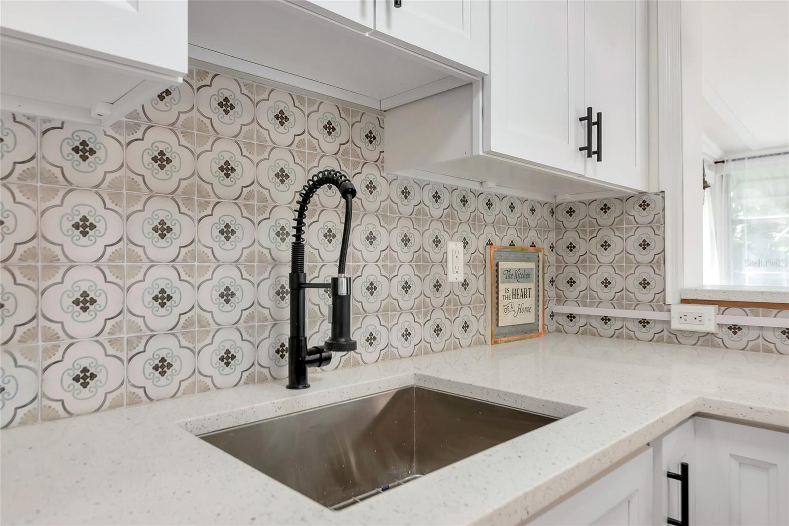 4105 ROCKEFELLER AVE, SARASOTA, FL, 34231