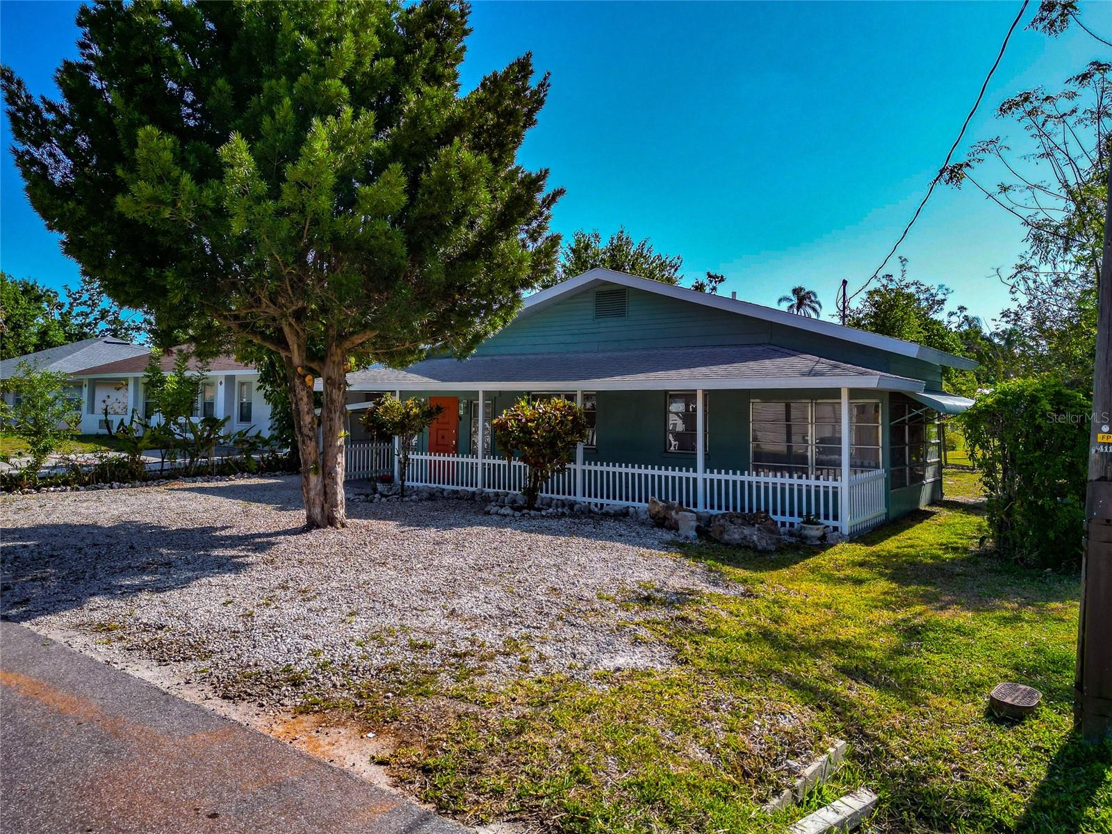 4105 ROCKEFELLER AVE, SARASOTA, FL, 34231