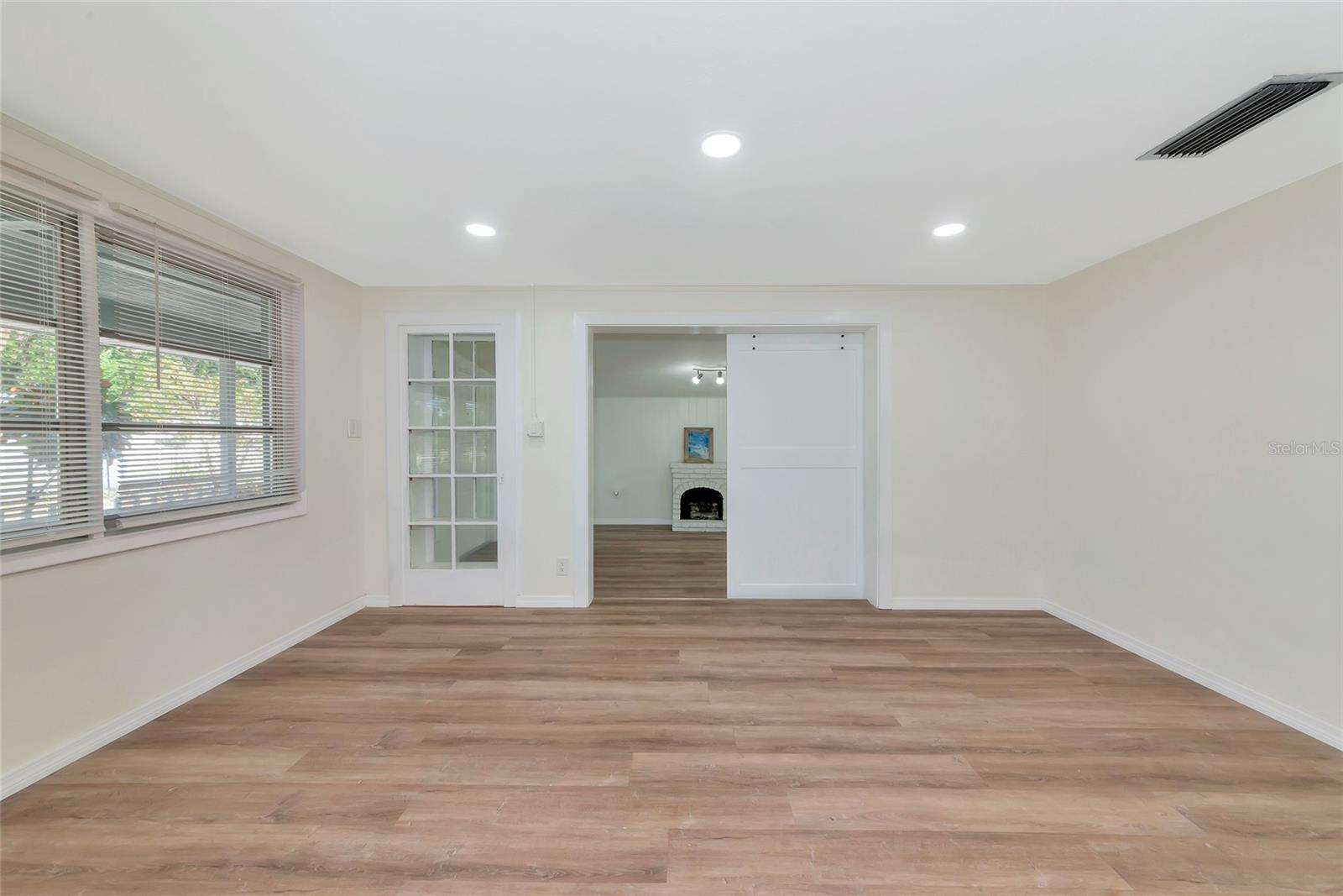 4105 ROCKEFELLER AVE, SARASOTA, FL, 34231