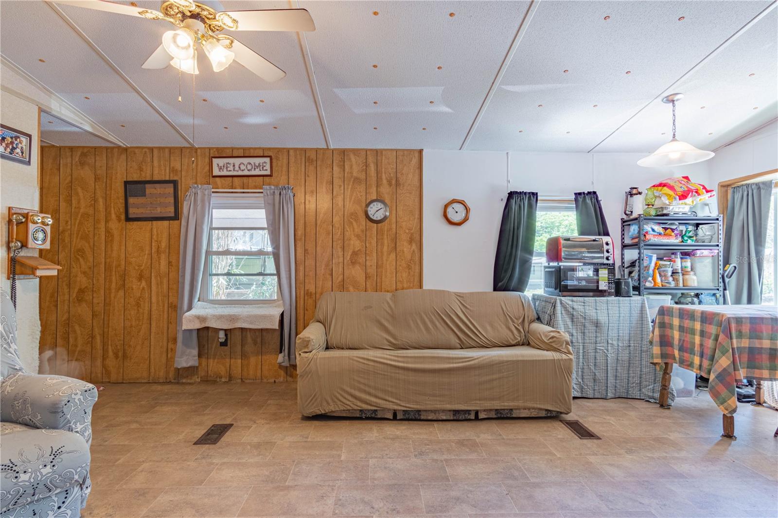 1674 CR 434, LAKE PANASOFFKEE, FL, 33538