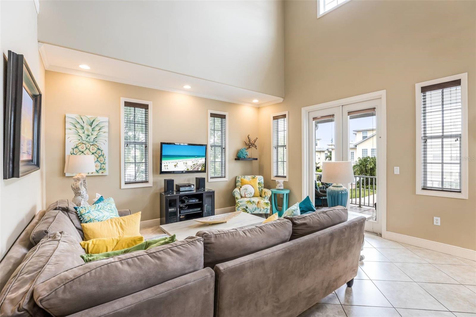 318 64TH ST, HOLMES BEACH, FL, 34217