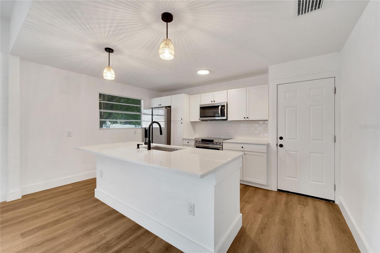 800 N CHURCH AVE, MULBERRY, FL, 33860