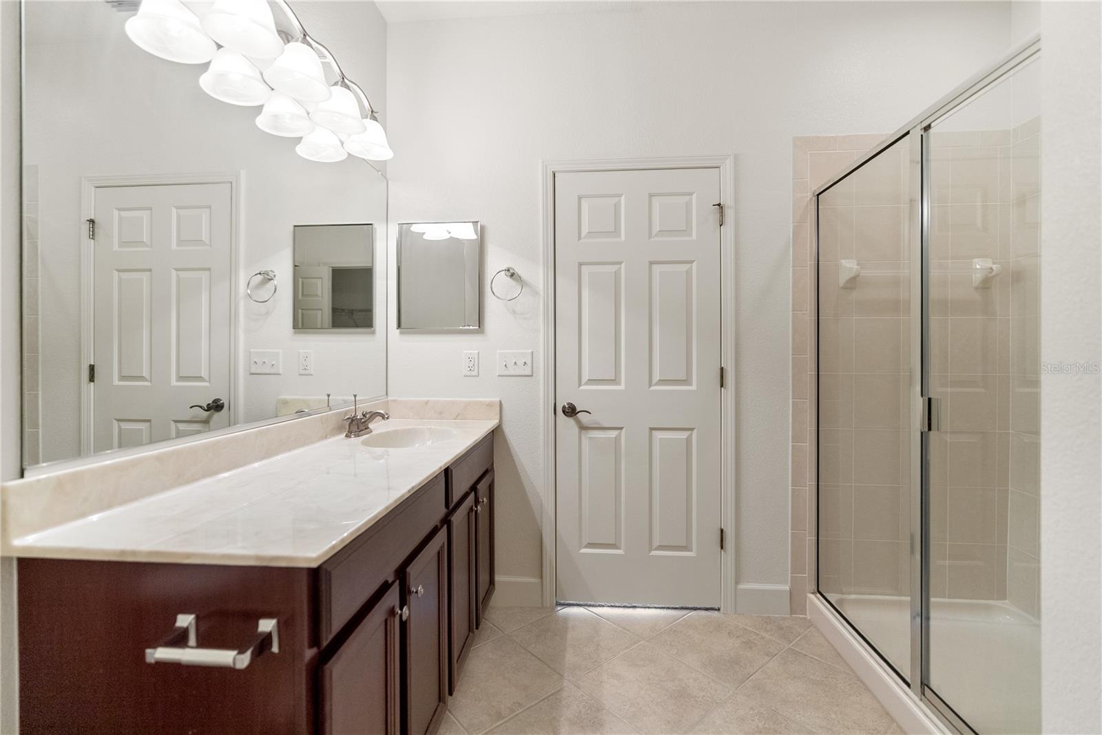 3671 PARKRIDGE CIR #8-201, SARASOTA, FL, 34243