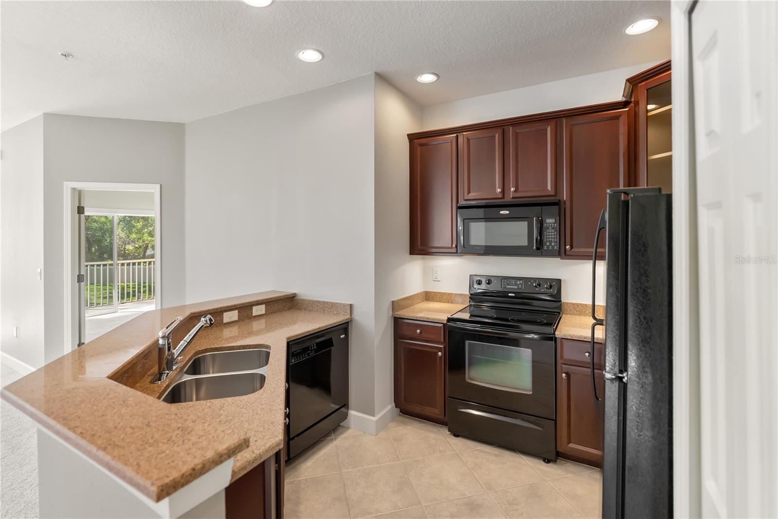 3671 PARKRIDGE CIR #8-201, SARASOTA, FL, 34243