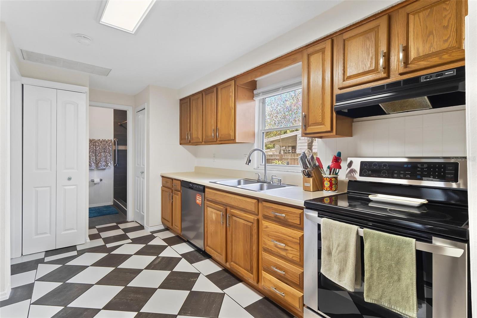 2909 60TH AVE N, ST PETERSBURG, FL, 33714