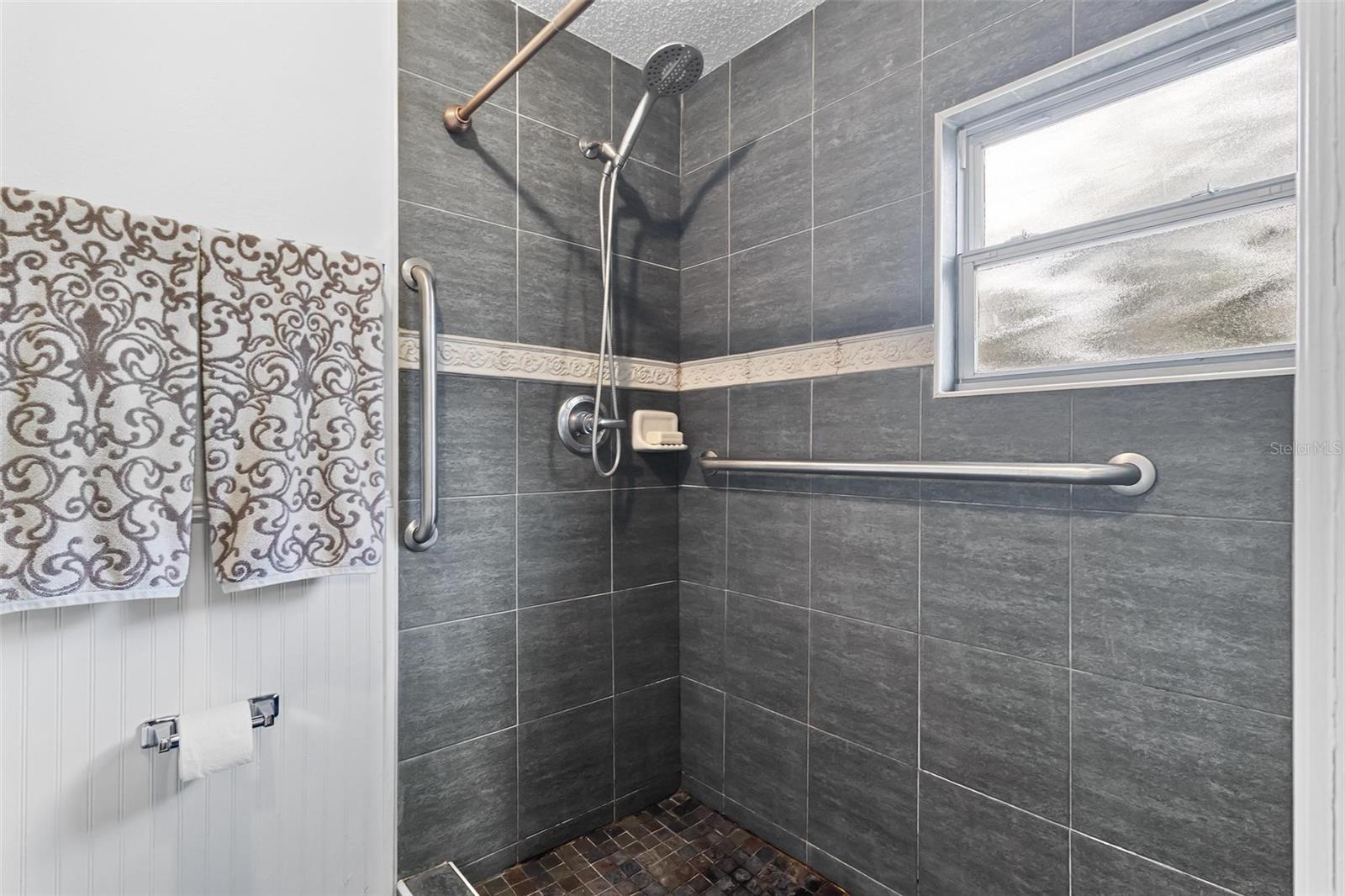 2909 60TH AVE N, ST PETERSBURG, FL, 33714