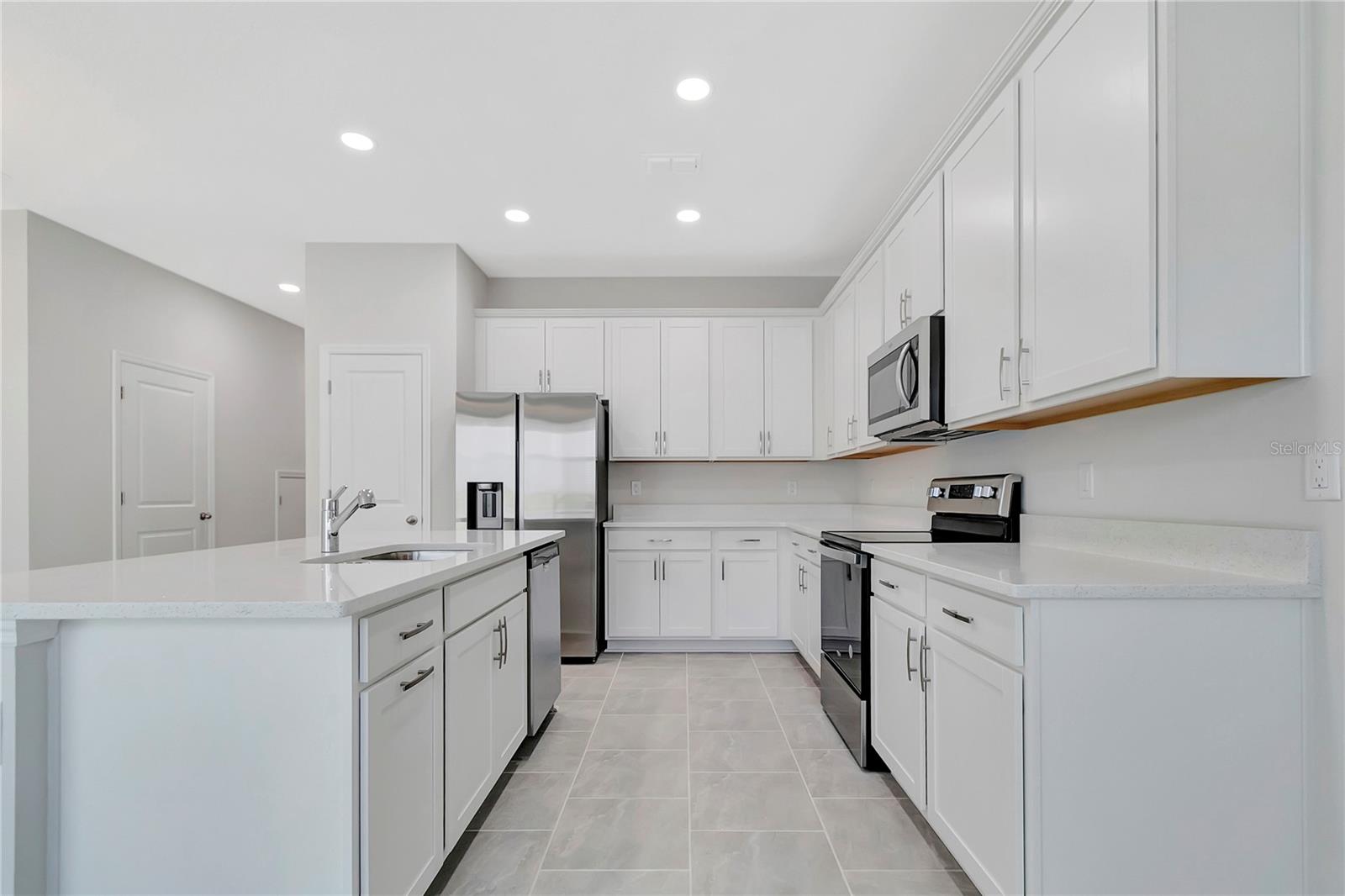 11740 BLACKBROOK CT, SEFFNER, FL, 33584