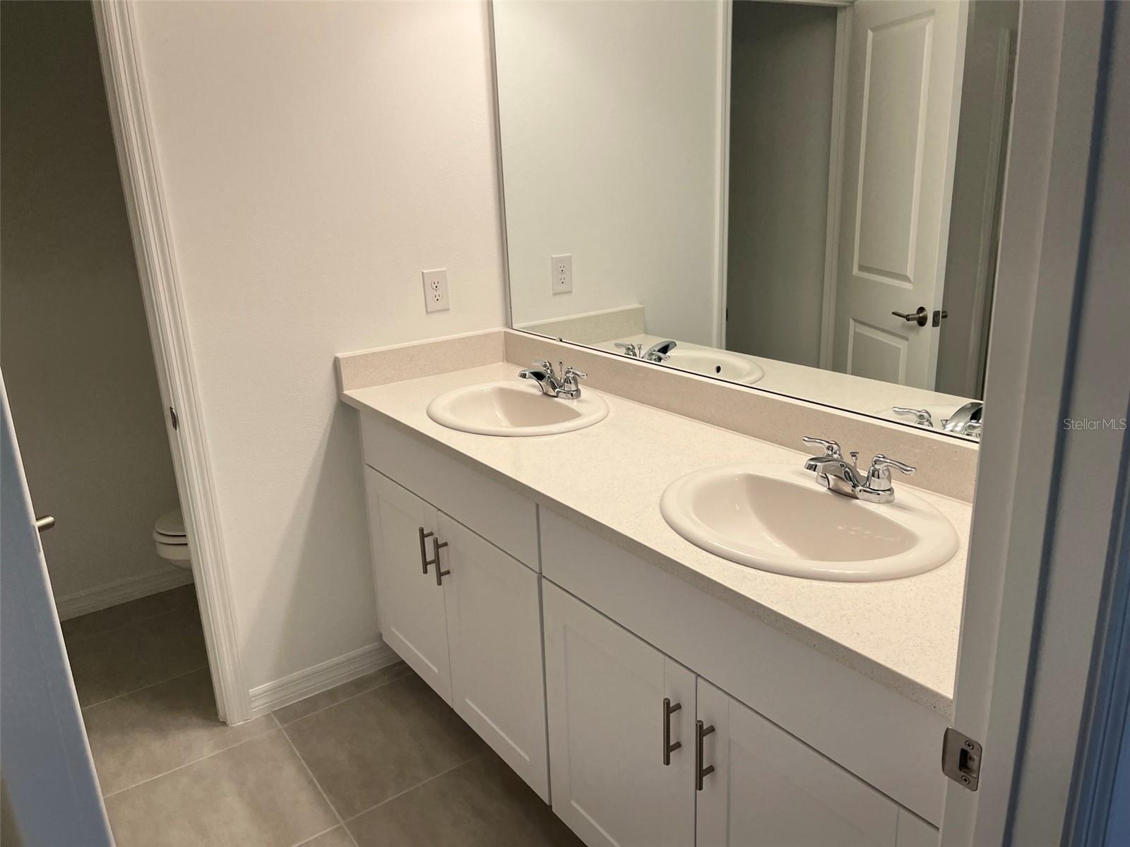 325 RIVER FRONT WAY, EDGEWATER, FL, 32141