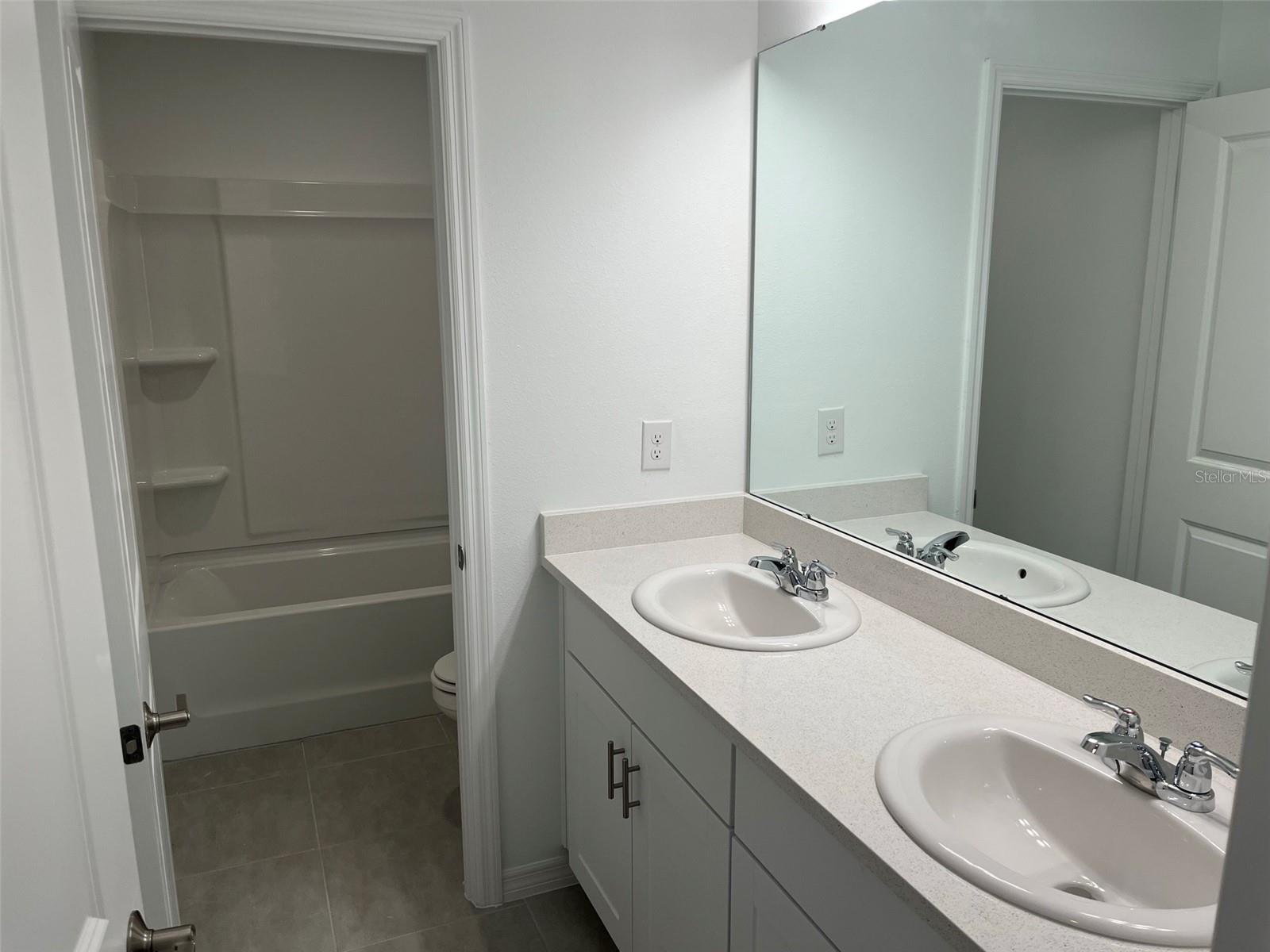 325 RIVER FRONT WAY, EDGEWATER, FL, 32141