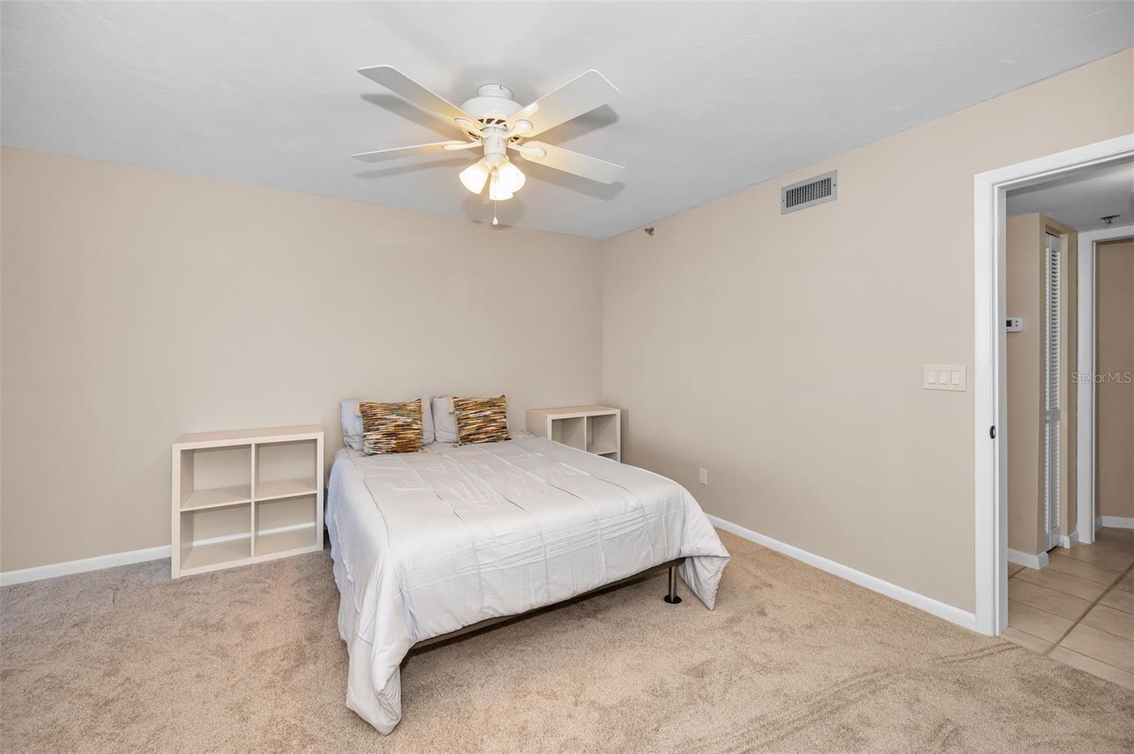 1660 GULF BLVD #203, CLEARWATER BEACH, FL, 33767