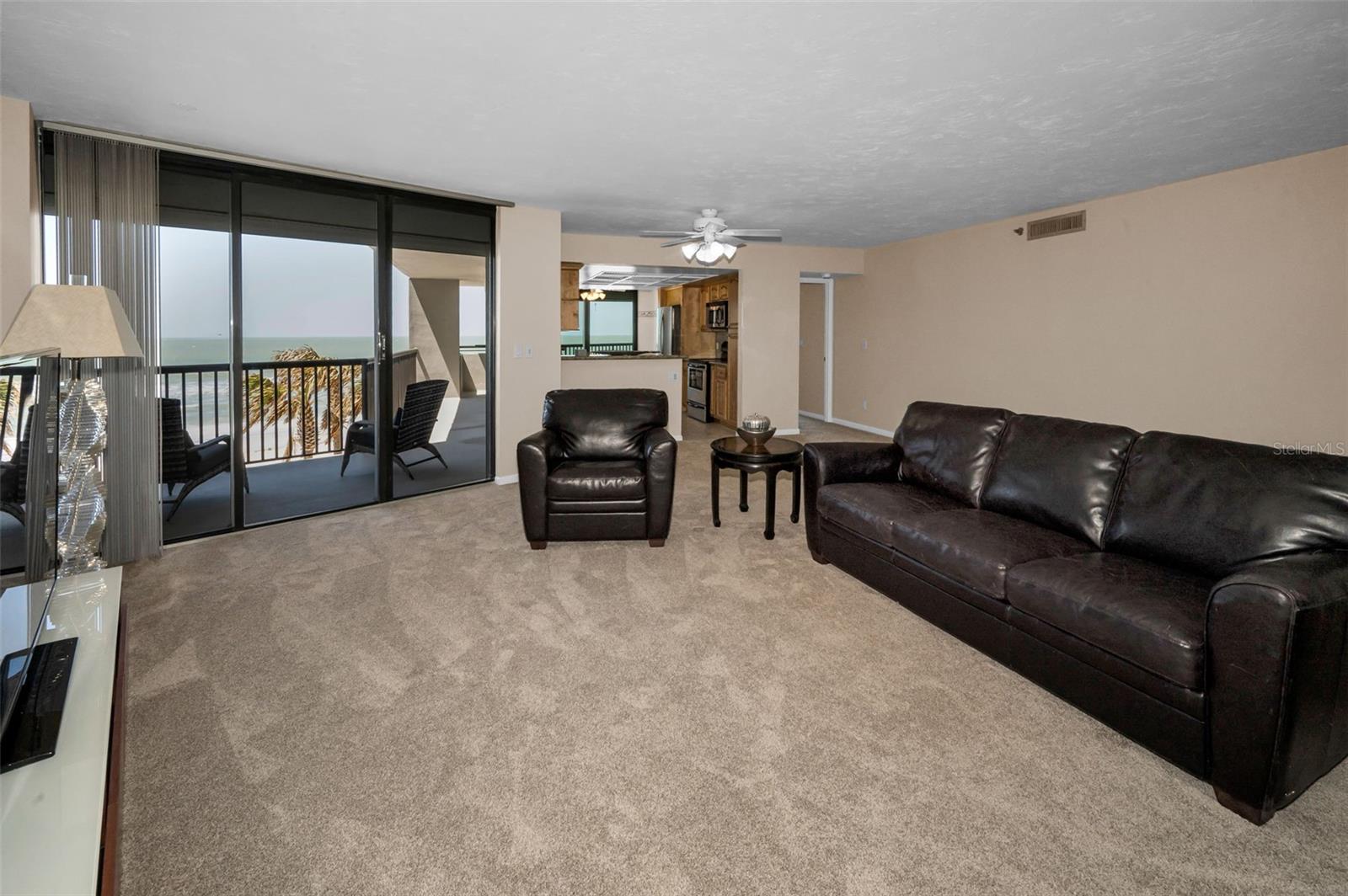 1660 GULF BLVD #203, CLEARWATER BEACH, FL, 33767
