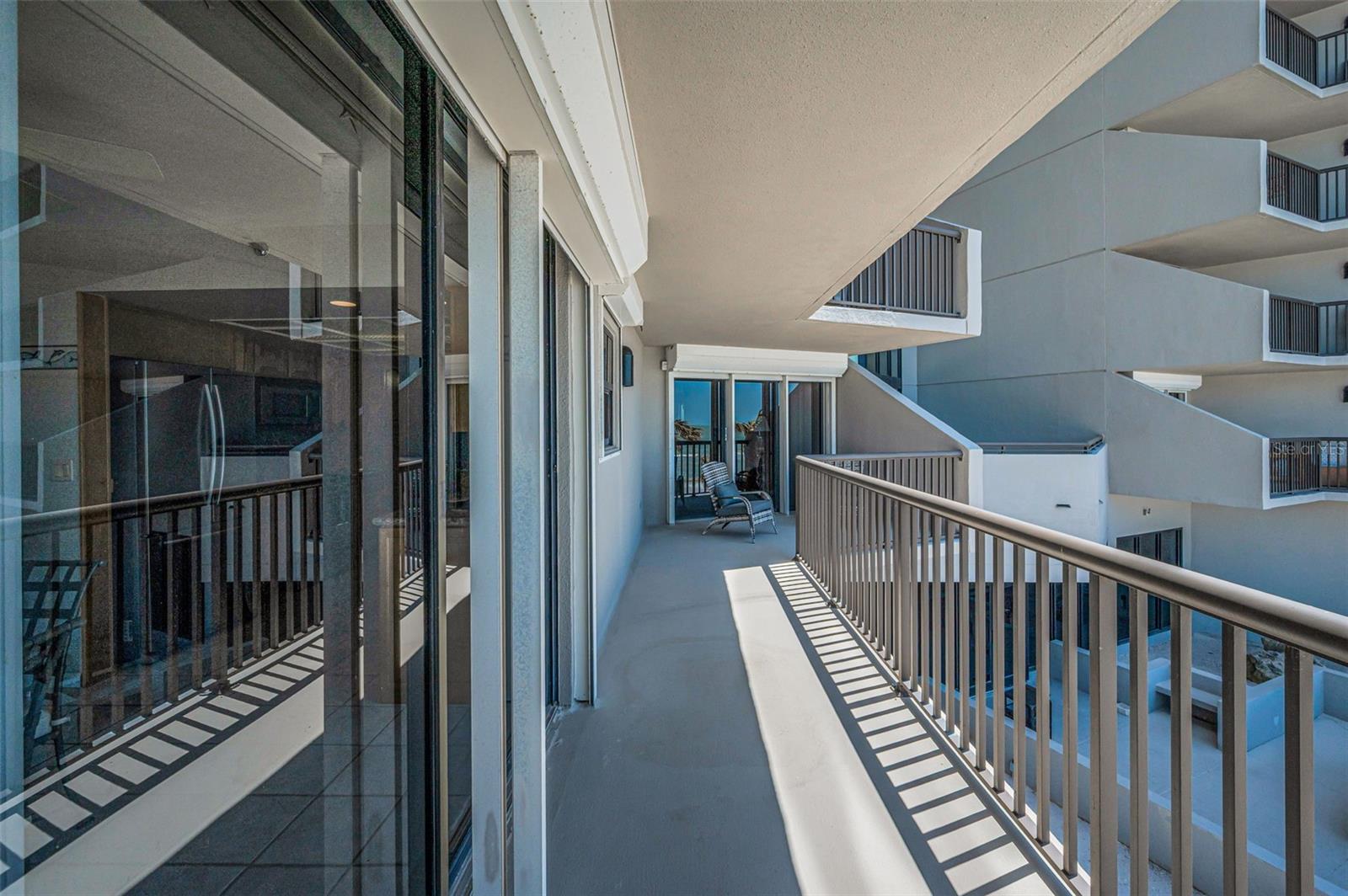 1660 GULF BLVD #203, CLEARWATER BEACH, FL, 33767