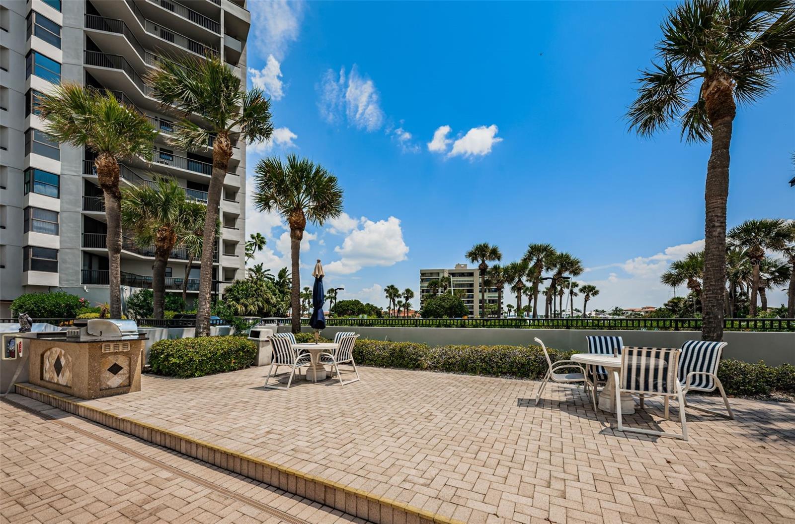 1660 GULF BLVD #203, CLEARWATER BEACH, FL, 33767