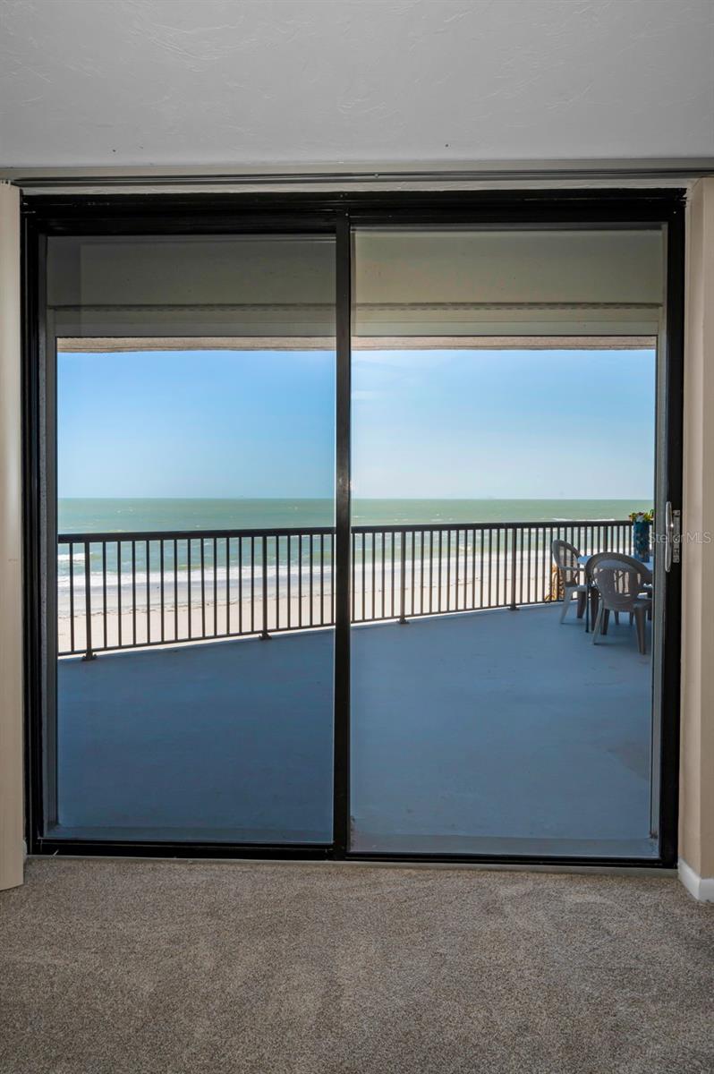 1660 GULF BLVD #203, CLEARWATER BEACH, FL, 33767