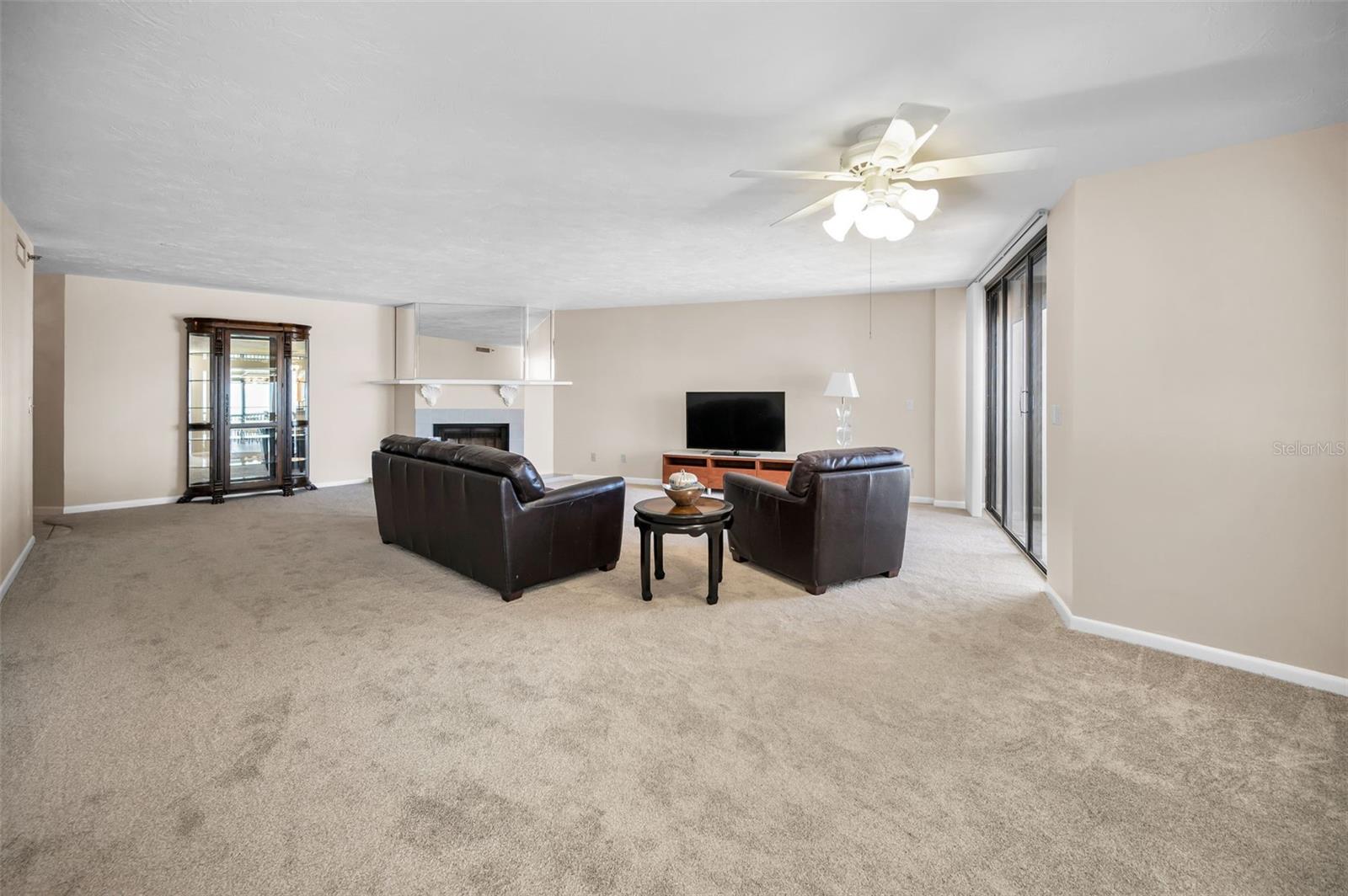 1660 GULF BLVD #203, CLEARWATER BEACH, FL, 33767