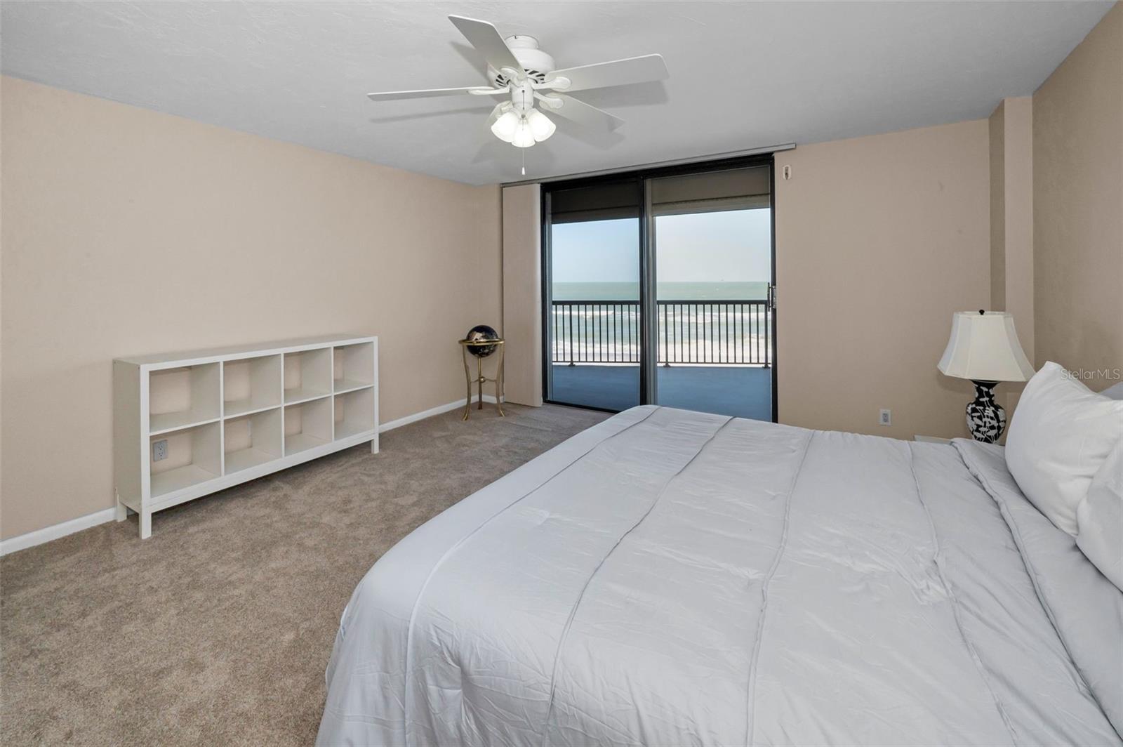 1660 GULF BLVD #203, CLEARWATER BEACH, FL, 33767