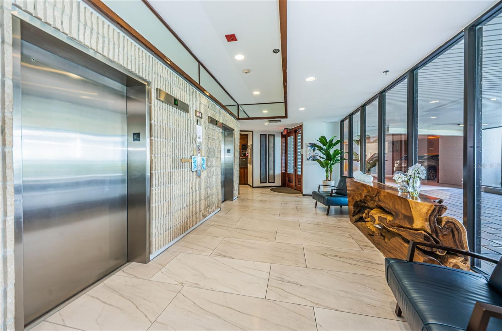 1660 GULF BLVD #203, CLEARWATER BEACH, FL, 33767