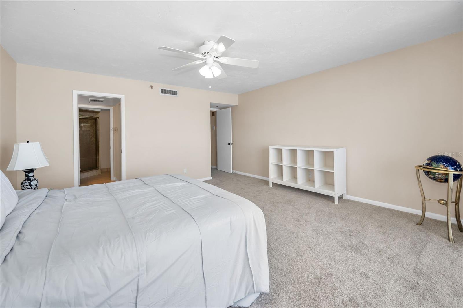 1660 GULF BLVD #203, CLEARWATER BEACH, FL, 33767