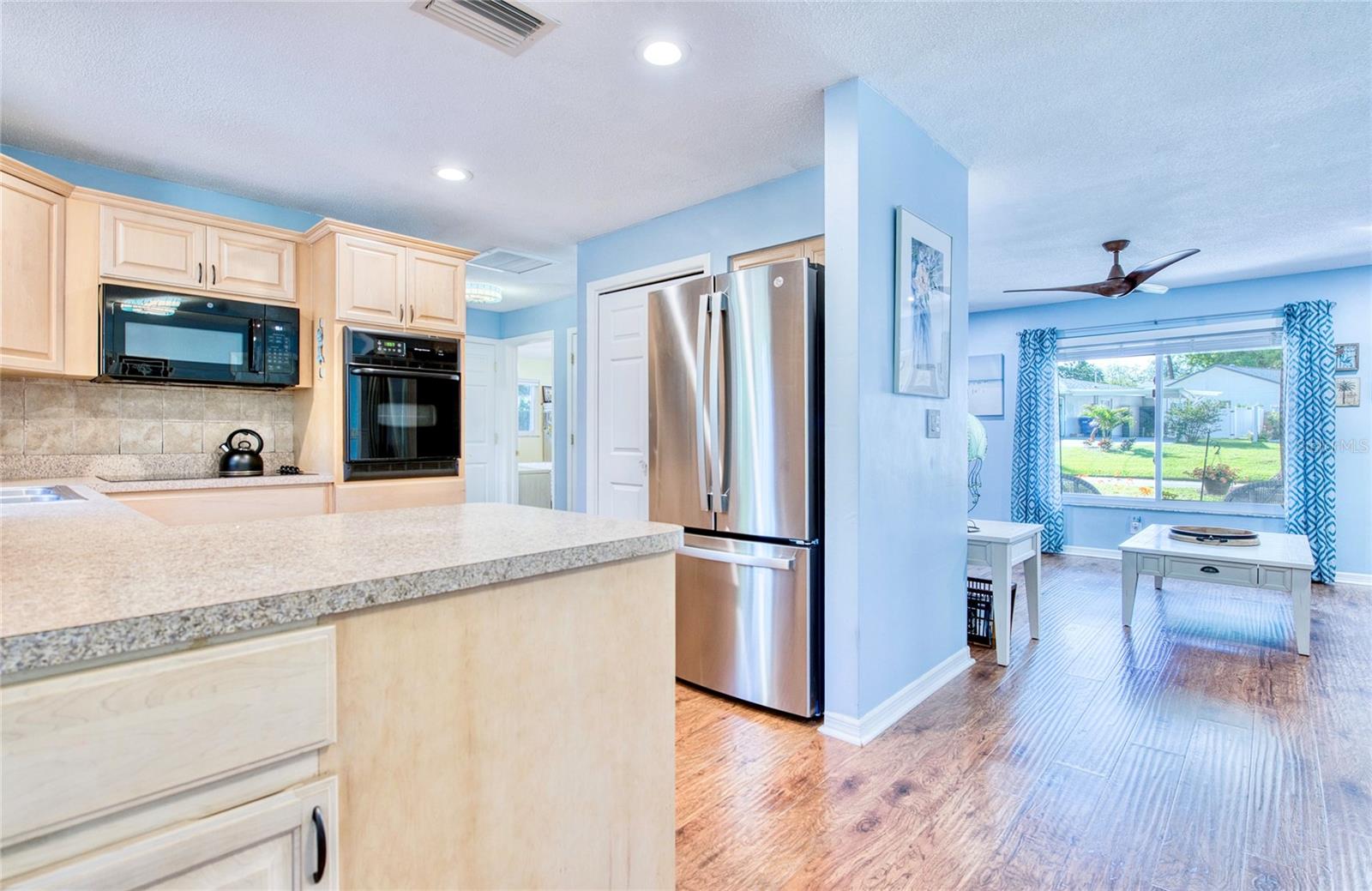 2501 CRESCENT DR, LARGO, FL, 33770