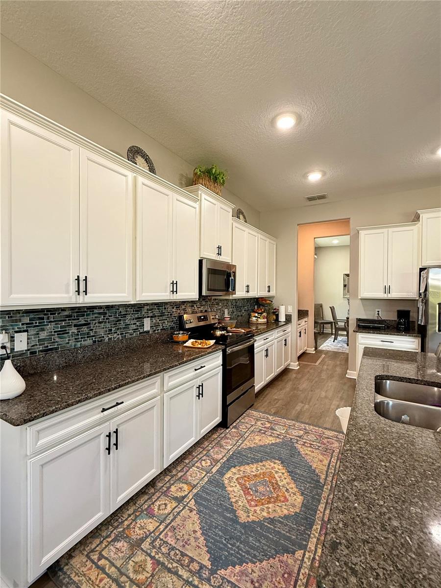 2751 HILLIARD DR, WESLEY CHAPEL, FL, 33543