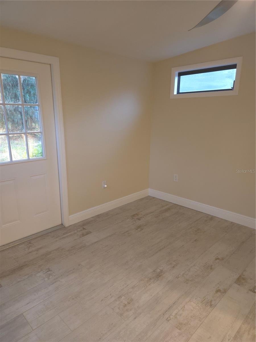 2212 VINSON AVE, SARASOTA, FL, 34232