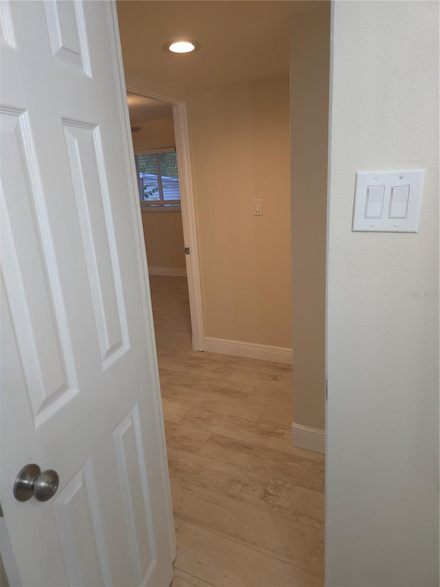 2212 VINSON AVE, SARASOTA, FL, 34232